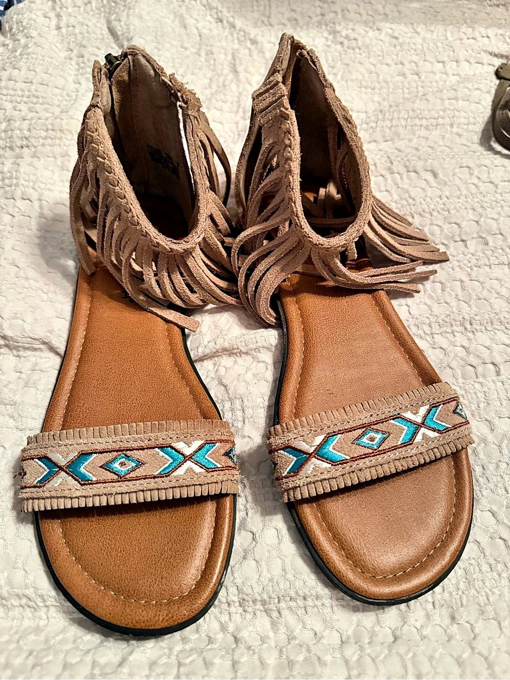 Minnetonka Maui Brown & Blue Fringe Flat Sandals